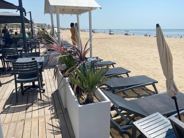 Acadie Saint Victor - Hotel Restaurant - Face Mer - Chatelaillon Plage Екстер'єр фото