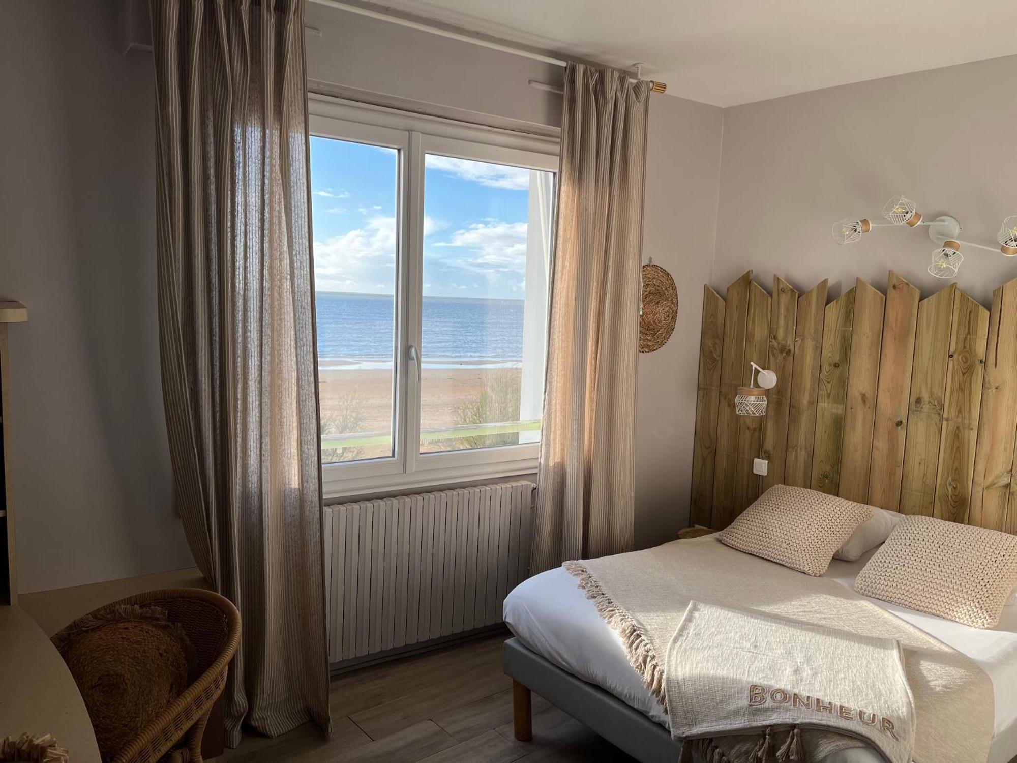 Acadie Saint Victor - Hotel Restaurant - Face Mer - Chatelaillon Plage Екстер'єр фото